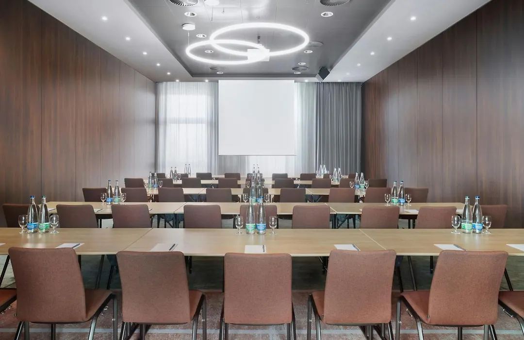 Courtyard By Marriott Basel-1